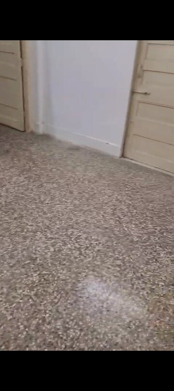 Room in 1 RK Apartment at Jawahar Nagar CHS Goregaon, Goregaon West – for Rent