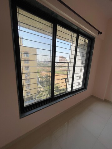 Room in 2 BHK Apartment at Ameya Apartment Chembur, Chembur – for Rent