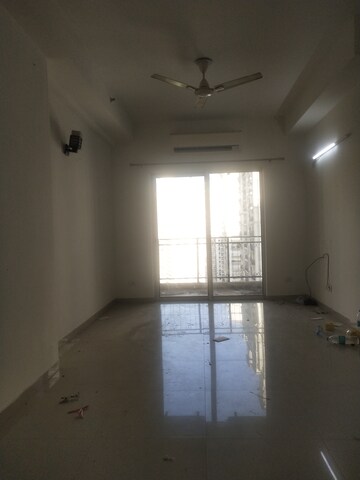 Room in 3 BHK Apartment at Moti Nagar – for Rent