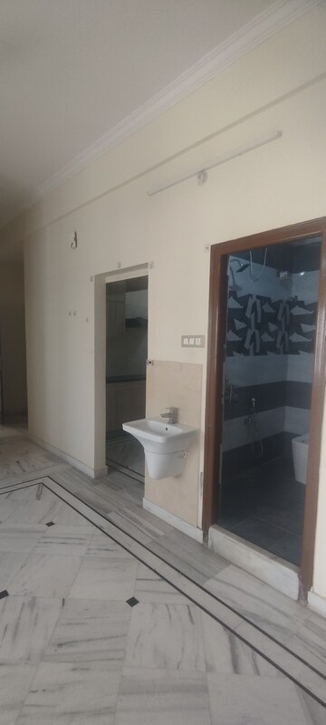 Bathroom in 2.5 BHK Apartment at Narsingi – for Rent