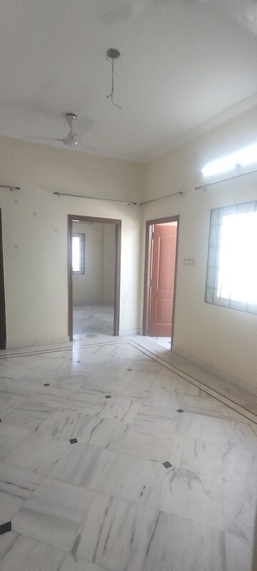 Room in 2.5 BHK Apartment at Narsingi – for Rent