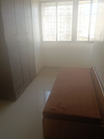Room in 1.5 BHK Apartment at Prathamesh Pooja, Borivali West – for Rent