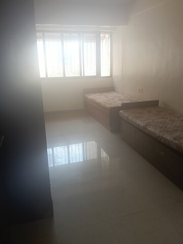Room in 1.5 BHK Apartment at Prathamesh Pooja, Borivali West – for Rent