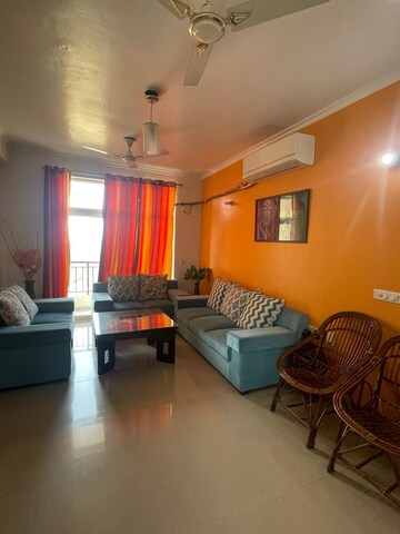 Living Room in 3 BHK Apartment at Gomti Nagar – for Rent