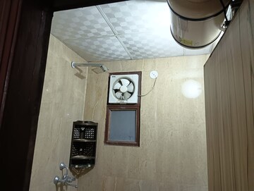 Furnished Amenities in 1 BHK Apartment at Ardee City, Sector 52 – for Rent