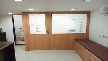 Commercial Office Space 300 Sq.Ft. For Rent in Andheri West Mumbai  8318757