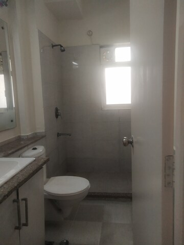 Bathroom in 3 BHK Apartment at Moti Nagar – for Rent