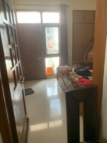 Kitchen in 2.5 BHK Apartment at IFS Apartment, Sector 56 – for Rent