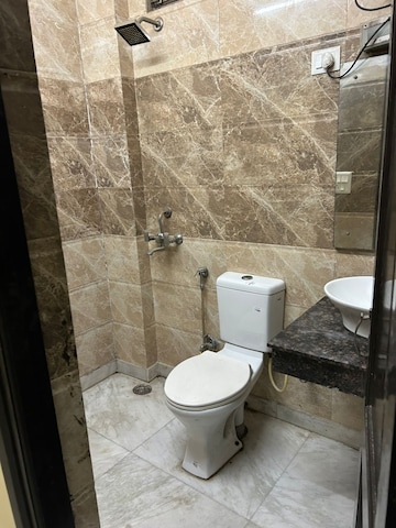 Bathroom in 3 BHK Builder Floor at Ansal Plaza Sector-23, Sector 23 – for Rent