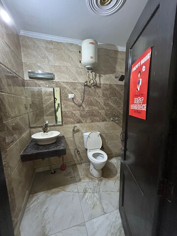 Bathroom in 3 BHK Builder Floor at Ansal Plaza Sector-23, Sector 23 – for Rent