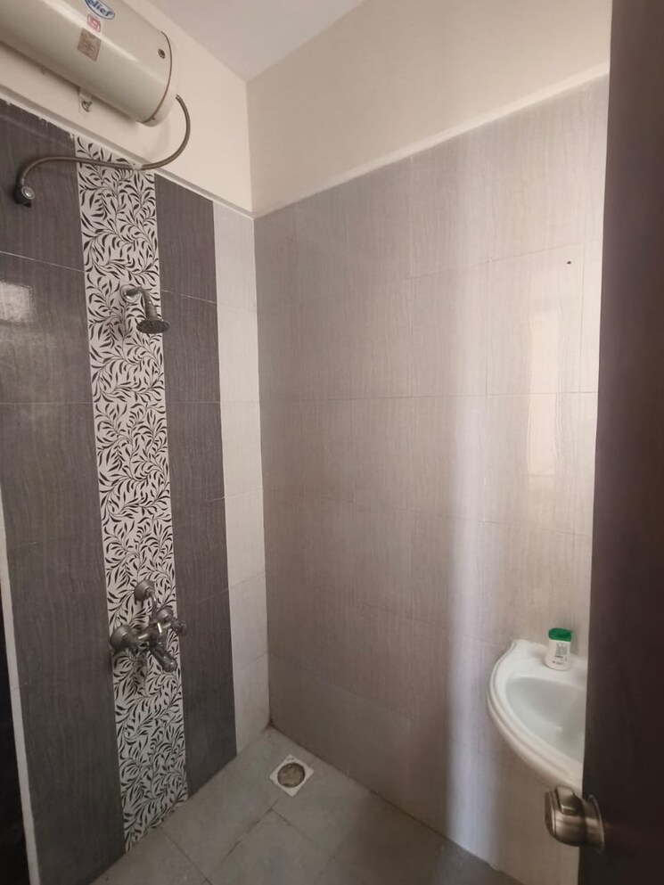 Bathroom, arv-ganga-kingston 1 Bedroom 600 Sq.Ft. Apartment In Mohammadwadi Pune 8319019