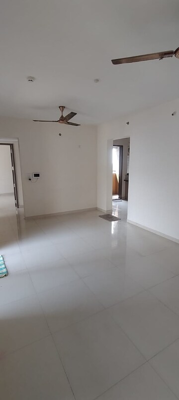 Room in 2 BHK Apartment at 5 Star Royal Grande, Wakad – for Rent
