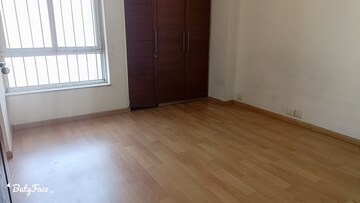 Room in 3 BHK Apartment at Orchid Petals, Sector 49 – for Sale