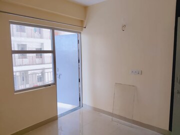 Room in 3 BHK Apartment at Adore Happy Homes Exclusive, Sector 86 – for Rent