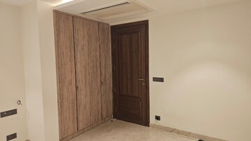 Room in 3 BHK Apartment at Malcha Marg – for Sale