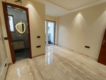 Room in 2 BHK Apartment at Lajpat Nagar – for Sale