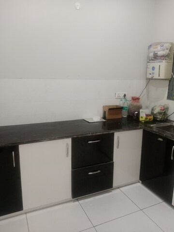 Kitchen in 1.5 BHK Builder Floor at Ansals Sushant City – for Rent