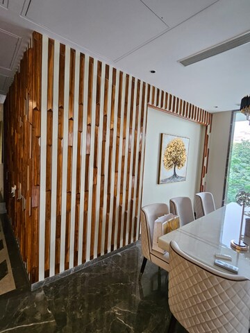 Balcony in 3 BHK Apartment at DLF City Phase IV, Dlf Phase iv – for Sale