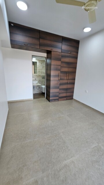 Furnished Amenities in 2 BHK Apartment at Kanakia Silicon Valley, Powai – for Rent