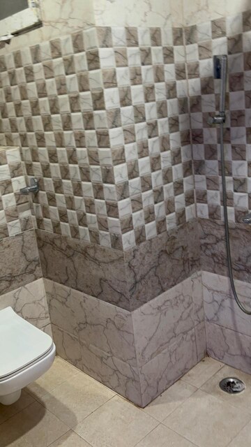 Bathroom in 3 BHK Apartment at Greenwood Apartment, Gomti Nagar – for Rent