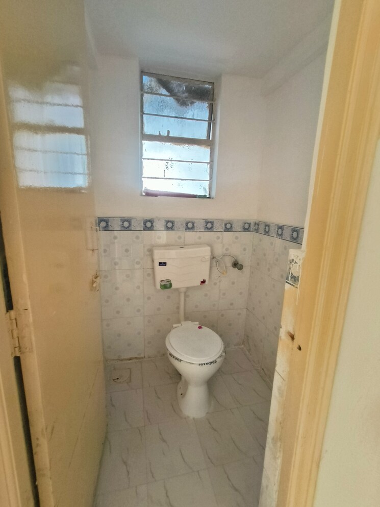 Bathroom, punyadham-society 1 Bedroom 630 Sq.Ft. Apartment In Wadgaon Sheri Pune 8319964