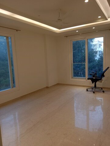 Room in 3 BHK Builder Floor at Lajpat Nagar 4 – for Rent