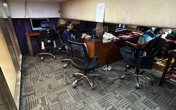 Office Space For Rent in Holar Samaj CHS, Andheri West
