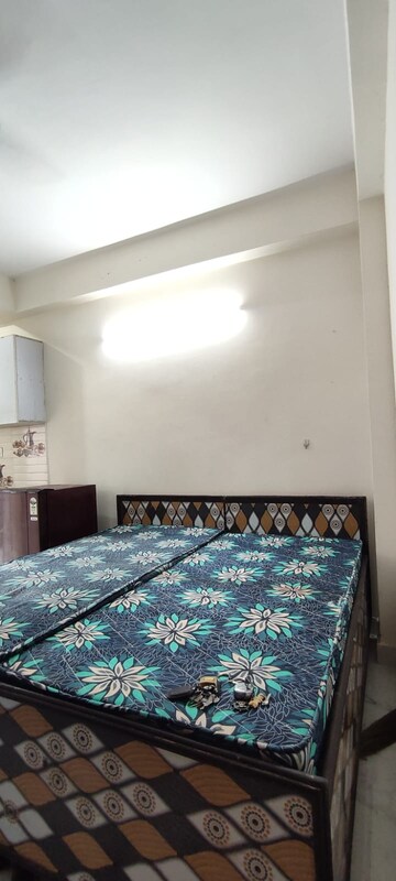 Bedroom in 1 BHK Apartment at Andheri East – for Rent
