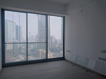 Room in 4 BHK Apartment at Rustomjee Crown, Prabhadevi – for Rent