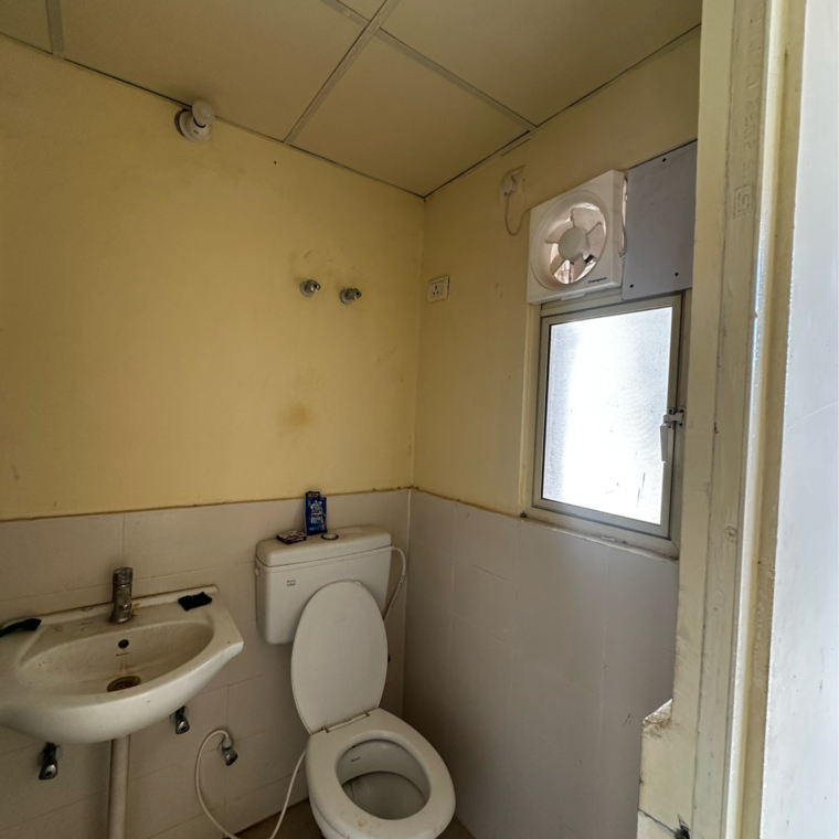 Bathroom, conscient-habitat-residences 3 Bedroom 630 Sq.Ft. Apartment In Faridpur Faridabad 8320068