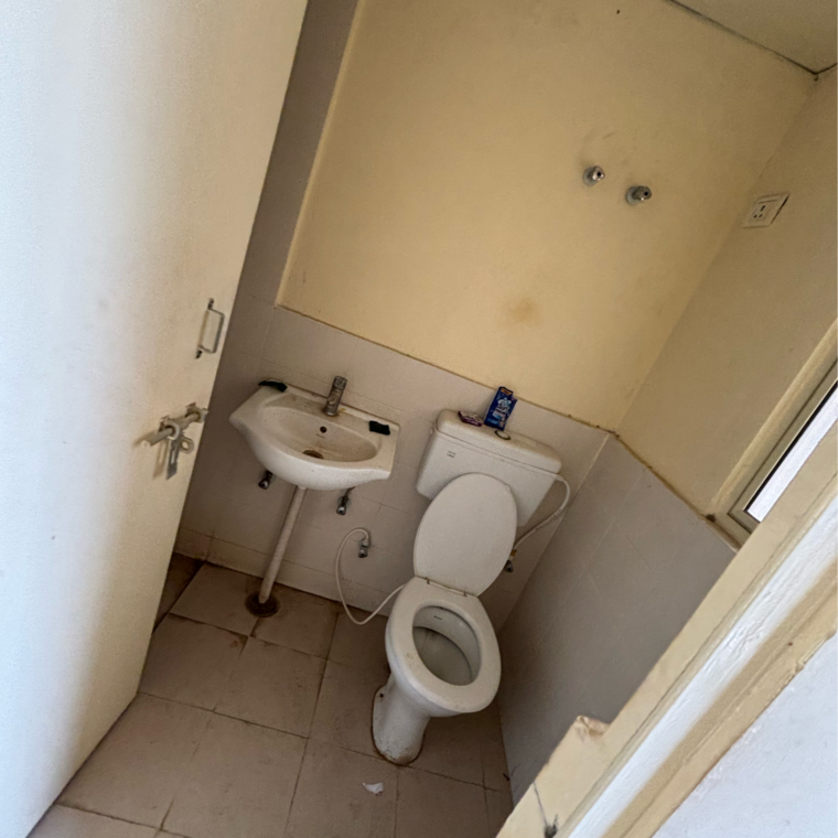 Bathroom, conscient-habitat-residences 3 Bedroom 630 Sq.Ft. Apartment In Faridpur Faridabad 8320068