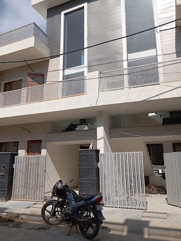 4 BHK Independent House For Resale in Peer Mucchalla Zirakpur  8320216