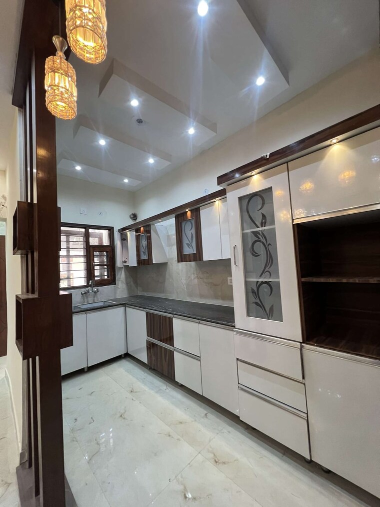 Kitchen, omaxe-new-chandigarh 6+ Bedroom 5500 Sq.Ft. Independent House In North Mullanpur Chandigarh 8320428