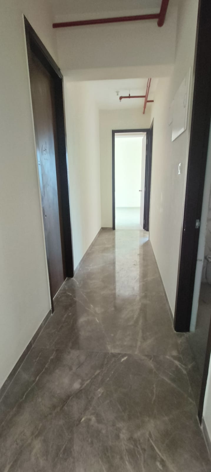 3.5 BHK + Servant Room Apartment For Rent in Raj Tattva