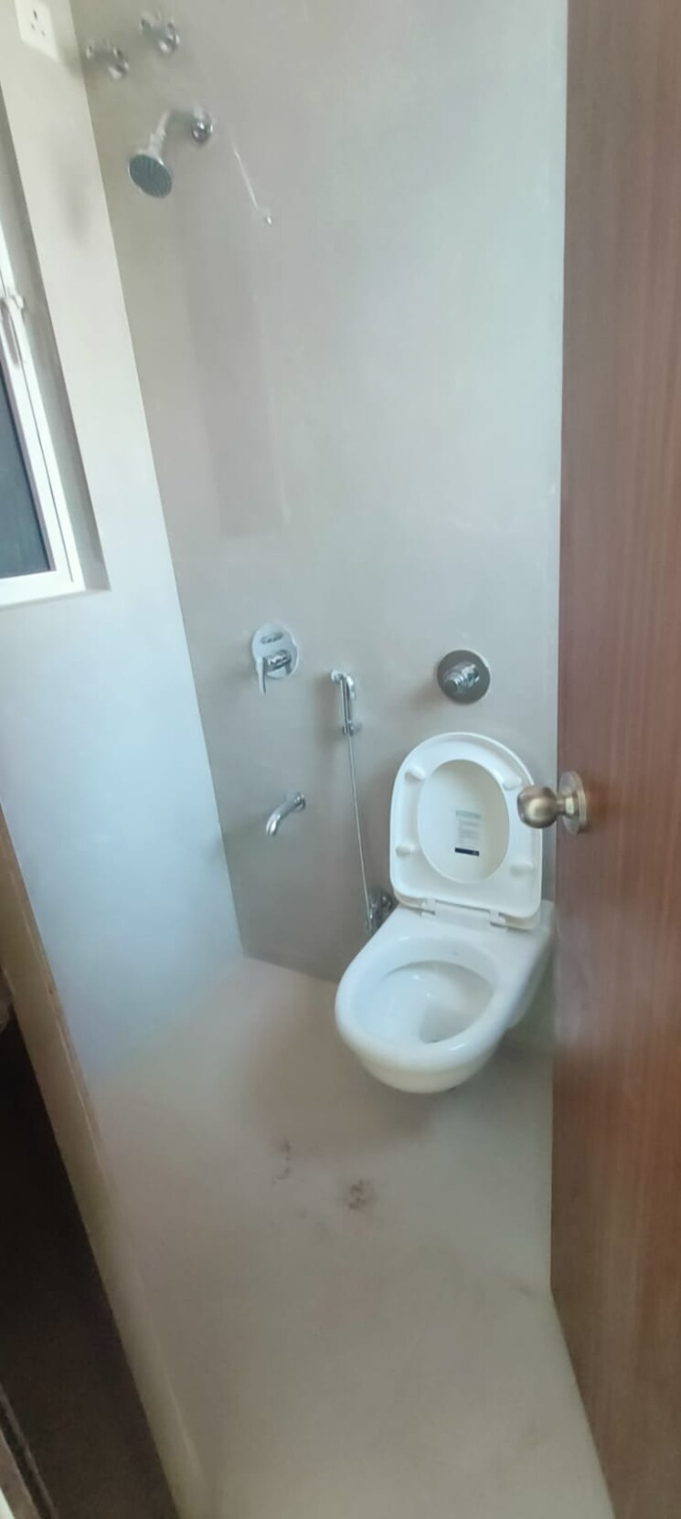 Attached Bathroom, raj-tattva 3.5 Bedroom 1500 Sq.Ft. Apartment In Kapur Bawdi Thane 8320489