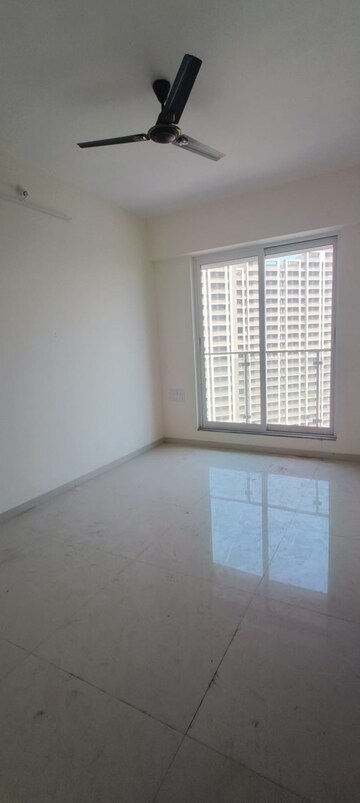 Master Bedroom in 3.5 BHK Apartment at Raj Tattva, Kapur Bawdi – for Rent