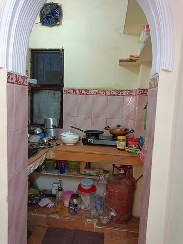 Furnished Amenities in 1 BHK Builder Floor at Lajpat Nagar 4 – for Rent