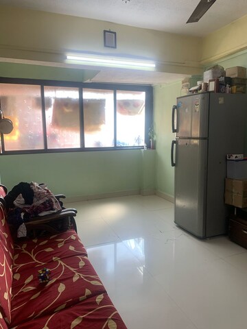 Living Room in 1.5 BHK Apartment at Bhawani Tower Andheri, Marol – for Sale