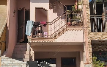 1.5 BHK Builder Floor For Rent in Sant Nagar