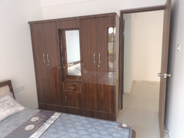Room in 2 BHK Apartment at Shapoorji Pallonji Joyville Hadapsar Annexe, Sp Infocity – for Rent