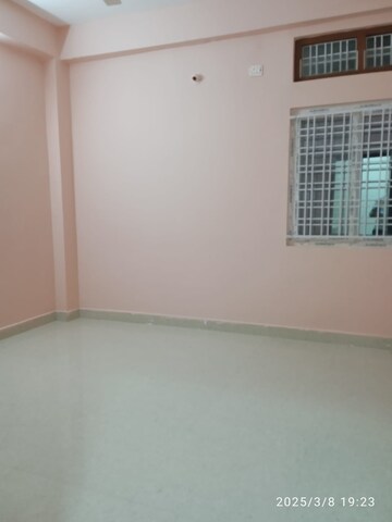 Room in 2 BHK Apartment at Rai Durg – for Rent