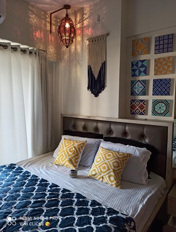 Living Room in 2 BHK Apartment at Riverdale Tower, Andheri East – for Sale