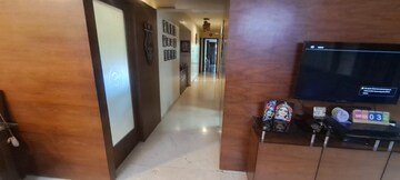 Room in 2 BHK Apartment at Powai – for Sale
