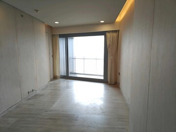 Room in 3 BHK Apartment at Lodha The World Towers World One Tier 2, Worli – for Rent