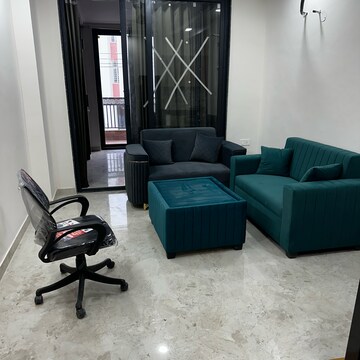 Living Room in 1 BHK Builder Floor at Sector 52 – for Rent
