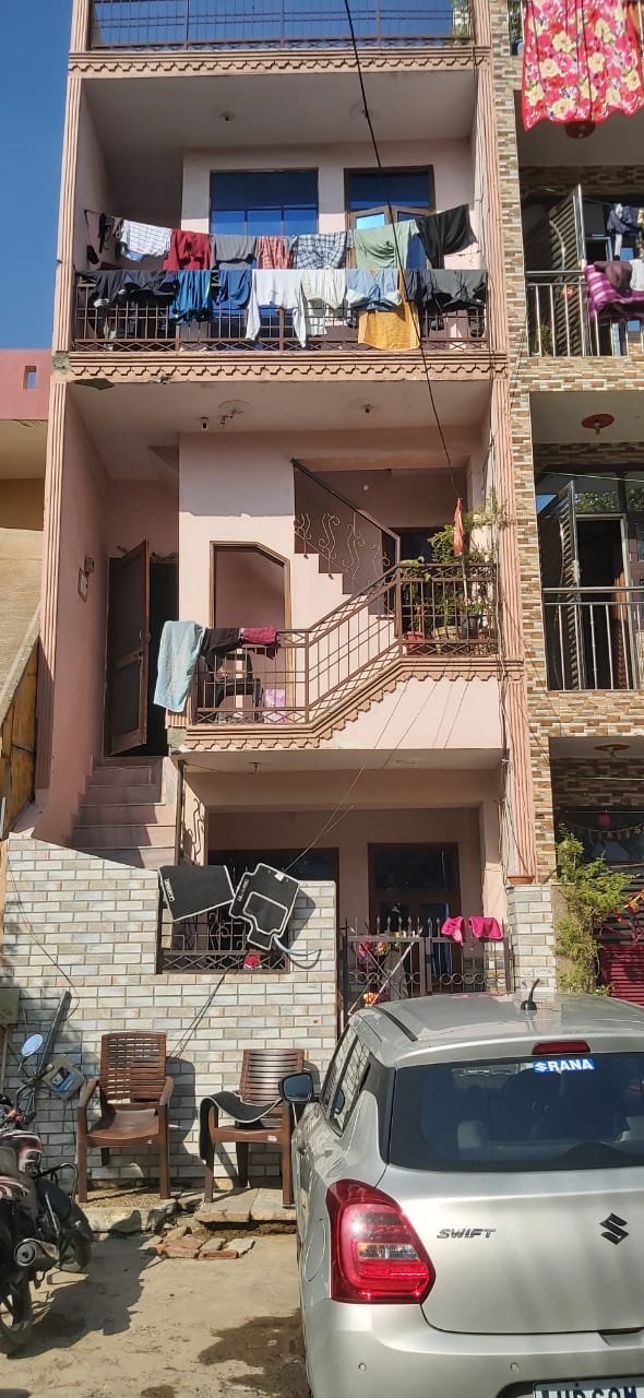 3 BHK + Pooja Room Builder Floor For Sale in Sant Nagar