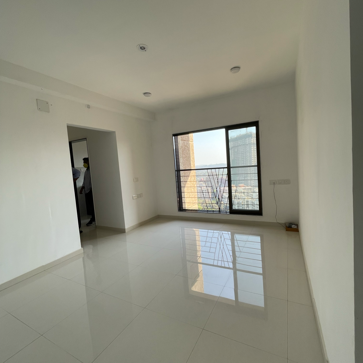 2 BHK Apartment For Sale in Riddhi Gardens CHS