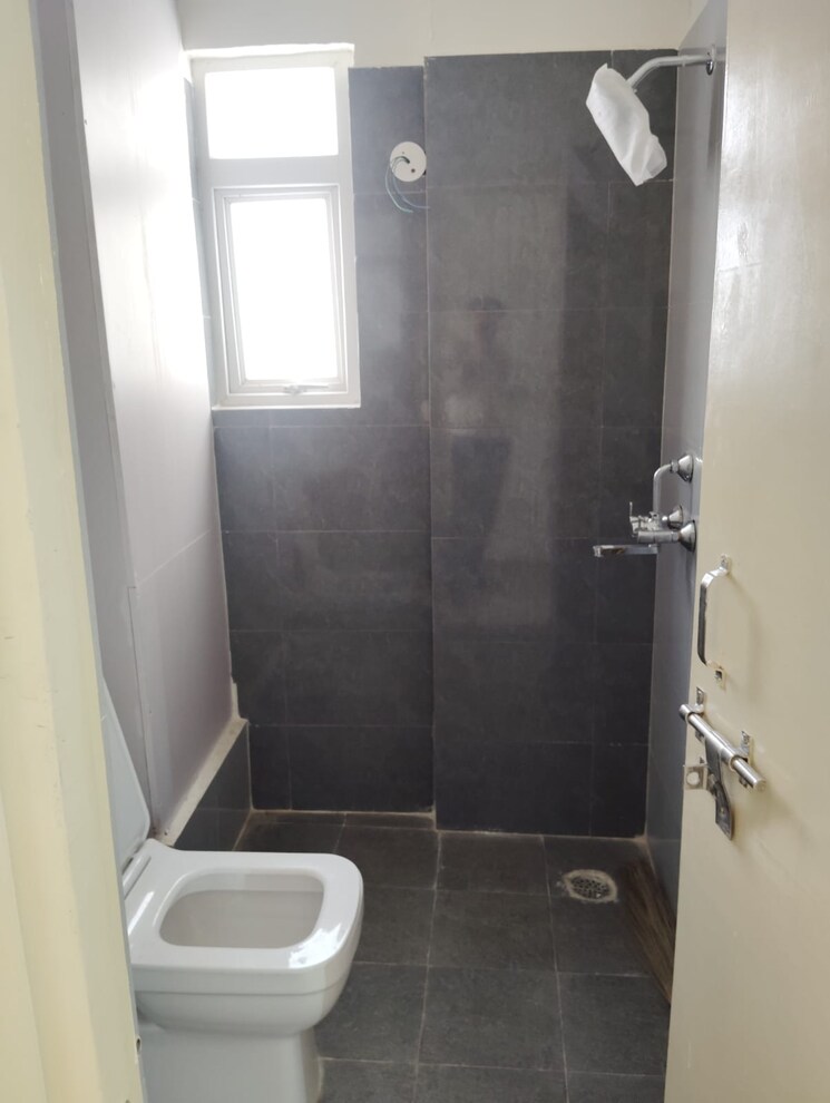 Bathroom, gls-arawali-homes 3 Bedroom 850 Sq.Ft. Apartment In Sohna Sector 4 Gurgaon 8320720