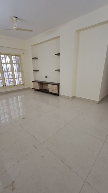 Room in 4 BHK Independent House at Jayanagar – for Rent
