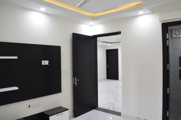 undefined, sector 9 3 Bedroom 250 Sq.Yd. Builder Floor In Sector 9 Faridabad 8320741